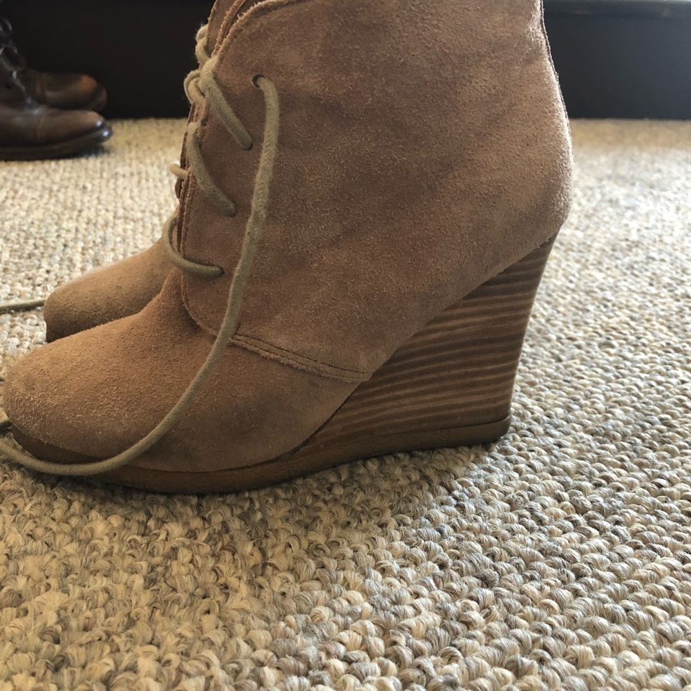 Steve Madden lace up wedge booties - Picture 3 of 5